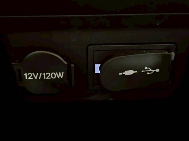 LS LS500 “version L” 全周囲/20インチアルミ/デジタルミラー/AC100V/後席シートヒーター/レーダークルーズ/ブラインドスポット/電動リアゲート/シートヒーター&シートクーラー/CD・DVD再生(36枚目)