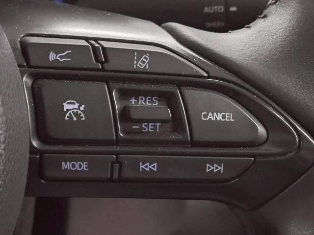 ヤリスクロス ＨＹＢＲＩＤ　Ｚ　禁煙車／バックカメラ／ブラインドスポット／レーダークルーズ／シートヒーター／ＥＴＣ／アップルカープレイ／ブレーキホールド／オートハイビーム／ＥＴＣ／レーンキープアシスト（5枚目）