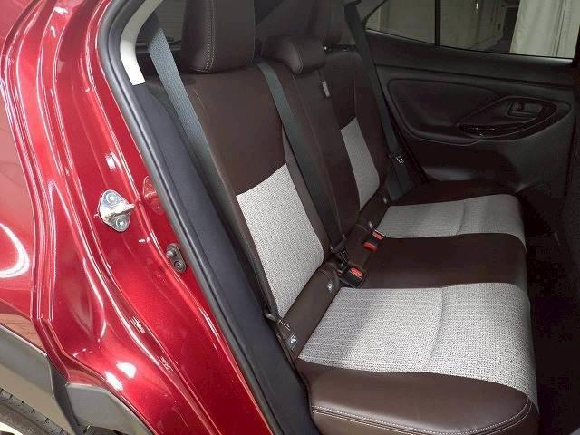 ヤリスクロス ＨＹＢＲＩＤ　Ｚ　禁煙車／バックカメラ／ブラインドスポット／レーダークルーズ／シートヒーター／ＥＴＣ／アップルカープレイ／ブレーキホールド／オートハイビーム／ＥＴＣ／レーンキープアシスト（10枚目）