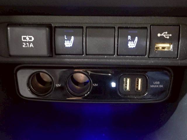 ヤリスクロス ＨＹＢＲＩＤ　Ｚ　禁煙車／バックカメラ／ブラインドスポット／レーダークルーズ／シートヒーター／ＥＴＣ／アップルカープレイ／ブレーキホールド／オートハイビーム／ＥＴＣ／レーンキープアシスト（25枚目）