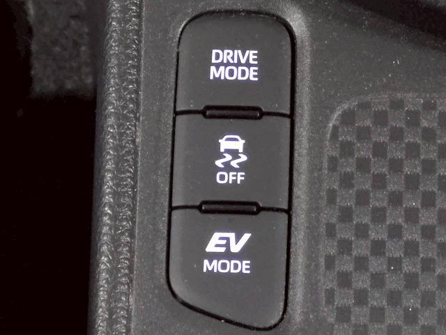 ヤリスクロス ＨＹＢＲＩＤ　Ｚ　禁煙車／バックカメラ／ブラインドスポット／レーダークルーズ／シートヒーター／ＥＴＣ／アップルカープレイ／ブレーキホールド／オートハイビーム／ＥＴＣ／レーンキープアシスト（29枚目）