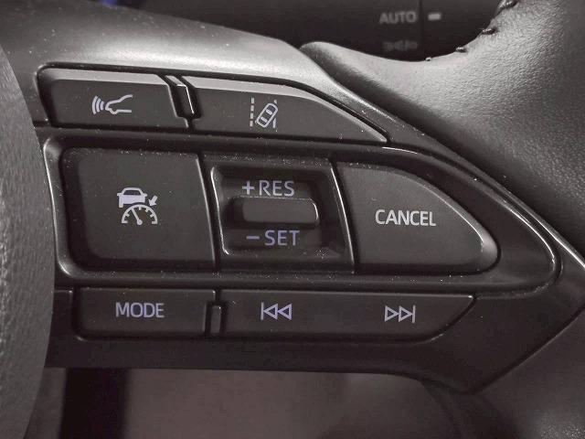 ヤリスクロス ＨＹＢＲＩＤ　Ｚ　禁煙車／バックカメラ／ブラインドスポット／レーダークルーズ／シートヒーター／ＥＴＣ／アップルカープレイ／ブレーキホールド／オートハイビーム／ＥＴＣ／レーンキープアシスト（31枚目）