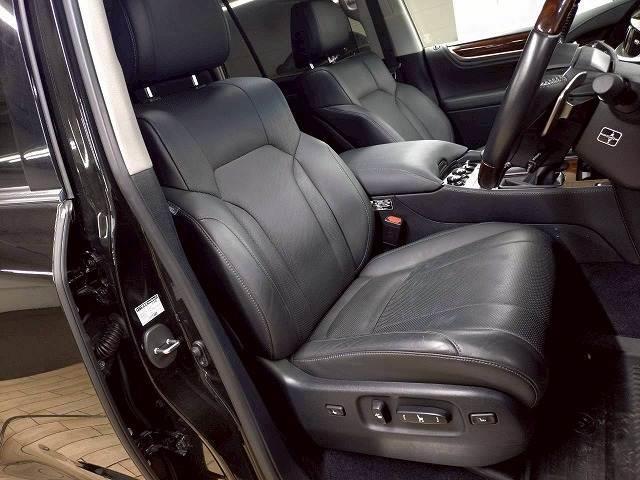 LX LX570 禁煙/サンルーフ/全周囲/電動リアゲート/ブラインドスポット/ヘッドアップディスプレイ/7人乗り/シートヒーター&シートクーラー/AC100V/ステアリングヒーター/後席シートヒーター(11枚目)