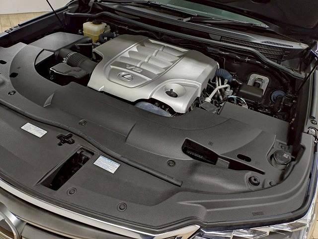 LX LX570 禁煙/サンルーフ/全周囲/電動リアゲート/ブラインドスポット/ヘッドアップディスプレイ/7人乗り/シートヒーター&シートクーラー/AC100V/ステアリングヒーター/後席シートヒーター(15枚目)