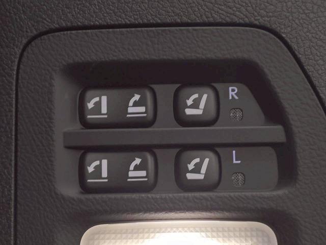 LX LX570 禁煙/サンルーフ/全周囲/電動リアゲート/ブラインドスポット/ヘッドアップディスプレイ/7人乗り/シートヒーター&シートクーラー/AC100V/ステアリングヒーター/後席シートヒーター(25枚目)