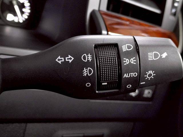 LX LX570 禁煙/サンルーフ/全周囲/電動リアゲート/ブラインドスポット/ヘッドアップディスプレイ/7人乗り/シートヒーター&シートクーラー/AC100V/ステアリングヒーター/後席シートヒーター(47枚目)