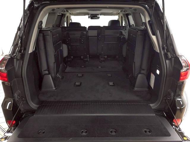 LX LX570 禁煙/サンルーフ/全周囲/電動リアゲート/ブラインドスポット/ヘッドアップディスプレイ/7人乗り/シートヒーター&シートクーラー/AC100V/ステアリングヒーター/後席シートヒーター(60枚目)