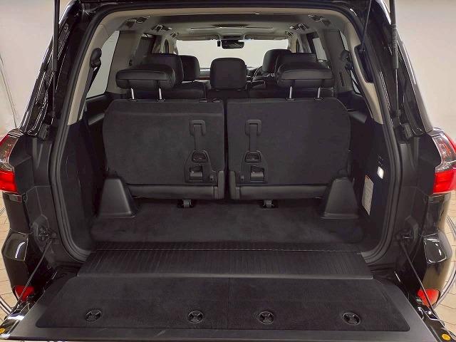 LX LX570 禁煙/サンルーフ/全周囲/電動リアゲート/ブラインドスポット/ヘッドアップディスプレイ/7人乗り/シートヒーター&シートクーラー/AC100V/ステアリングヒーター/後席シートヒーター(63枚目)