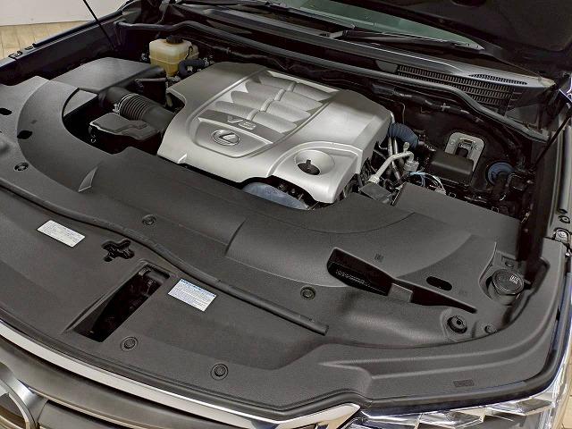 LX LX570 禁煙/サンルーフ/全周囲/電動リアゲート/ブラインドスポット/ヘッドアップディスプレイ/7人乗り/シートヒーター&シートクーラー/AC100V/ステアリングヒーター/後席シートヒーター(70枚目)