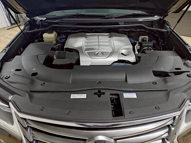 LX LX570 禁煙/サンルーフ/全周囲/電動リアゲート/ブラインドスポット/ヘッドアップディスプレイ/7人乗り/シートヒーター&シートクーラー/AC100V/ステアリングヒーター/後席シートヒーター(72枚目)