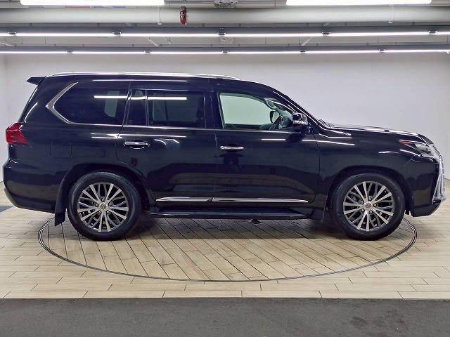 LX LX570 禁煙/サンルーフ/全周囲/電動リアゲート/ブラインドスポット/ヘッドアップディスプレイ/7人乗り/シートヒーター&シートクーラー/AC100V/ステアリングヒーター/後席シートヒーター(80枚目)