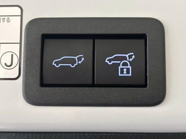 ヤリスクロス ＨＹＢＲＩＤ　Ｚ　禁煙／全周囲／レーダークルーズ／ＥＴＣ／ブラインドスポット／電動リアゲート／シートヒーター／アップルカープレイ／ステアリングヒーター／衝突軽減／ブレーキホールド（5枚目）