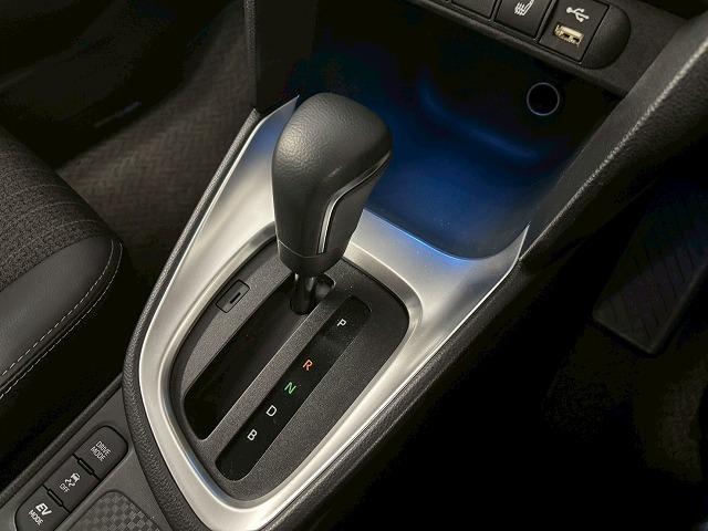 ヤリスクロス ＨＹＢＲＩＤ　Ｚ　禁煙／全周囲／レーダークルーズ／ＥＴＣ／ブラインドスポット／電動リアゲート／シートヒーター／アップルカープレイ／ステアリングヒーター／衝突軽減／ブレーキホールド（38枚目）