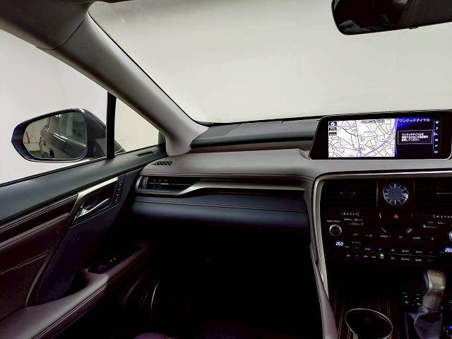 ＲＸ ＲＸ４５０ｈ　“ｖｅｒｓｉｏｎ　Ｌ”　禁煙車／全周囲／モデリスタ／サンルーフ／電動リアゲート／ヘッドアップディスプレイ／レーダークルーズ／ブラインドスポット／レーダークルーズ／ステアリングヒーター／後席シートヒーター（54枚目）