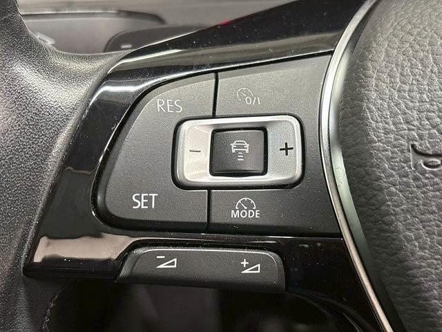 ゴルフヴァリアント ＴＳＩ　Ｃｏｍｆｏｒｔｌｉｎｅ　ＲＨＤ　禁煙車／レーダークルーズ／バックカメラ／メーカーナビ／ブレーキホールド／ステアリングスイッチ／パドルシフト／オートライト／ＣＤ・ＤＶＤ再生／オートエアコン／スマートキー（5枚目）