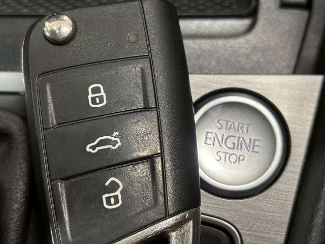 ゴルフヴァリアント ＴＳＩ　Ｃｏｍｆｏｒｔｌｉｎｅ　ＲＨＤ　禁煙車／レーダークルーズ／バックカメラ／メーカーナビ／ブレーキホールド／ステアリングスイッチ／パドルシフト／オートライト／ＣＤ・ＤＶＤ再生／オートエアコン／スマートキー（46枚目）