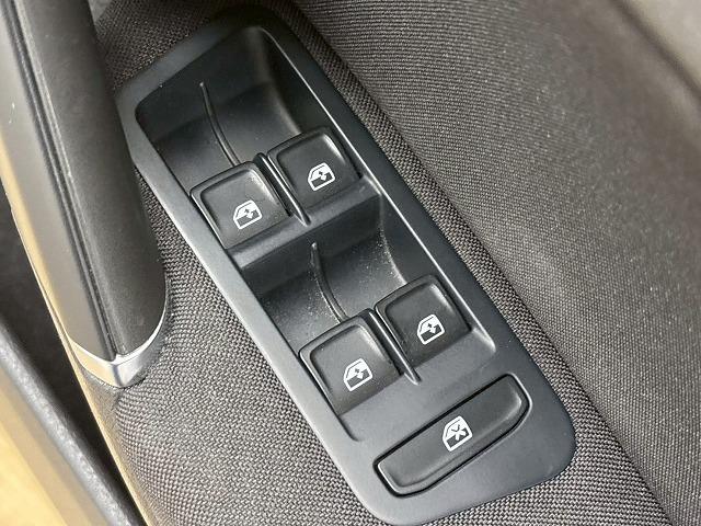 ゴルフヴァリアント ＴＳＩ　Ｃｏｍｆｏｒｔｌｉｎｅ　ＲＨＤ　禁煙車／レーダークルーズ／バックカメラ／メーカーナビ／ブレーキホールド／ステアリングスイッチ／パドルシフト／オートライト／ＣＤ・ＤＶＤ再生／オートエアコン／スマートキー（48枚目）