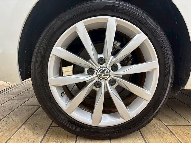 ゴルフヴァリアント ＴＳＩ　Ｃｏｍｆｏｒｔｌｉｎｅ　ＲＨＤ　禁煙車／レーダークルーズ／バックカメラ／メーカーナビ／ブレーキホールド／ステアリングスイッチ／パドルシフト／オートライト／ＣＤ・ＤＶＤ再生／オートエアコン／スマートキー（58枚目）