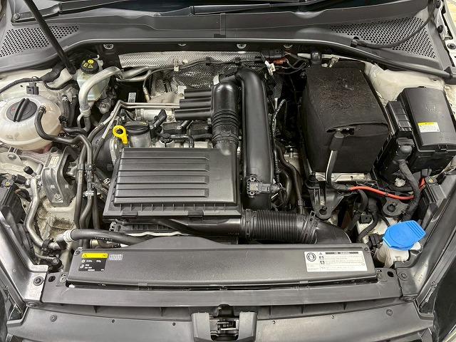 ゴルフヴァリアント ＴＳＩ　Ｃｏｍｆｏｒｔｌｉｎｅ　ＲＨＤ　禁煙車／レーダークルーズ／バックカメラ／メーカーナビ／ブレーキホールド／ステアリングスイッチ／パドルシフト／オートライト／ＣＤ・ＤＶＤ再生／オートエアコン／スマートキー（62枚目）