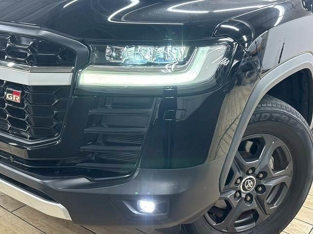 【ＬＥＤヘッドライト】です。現在主流のヘッドライトで明るいので視認性が良く安全です。明るさとかっこよさをお楽しみください。