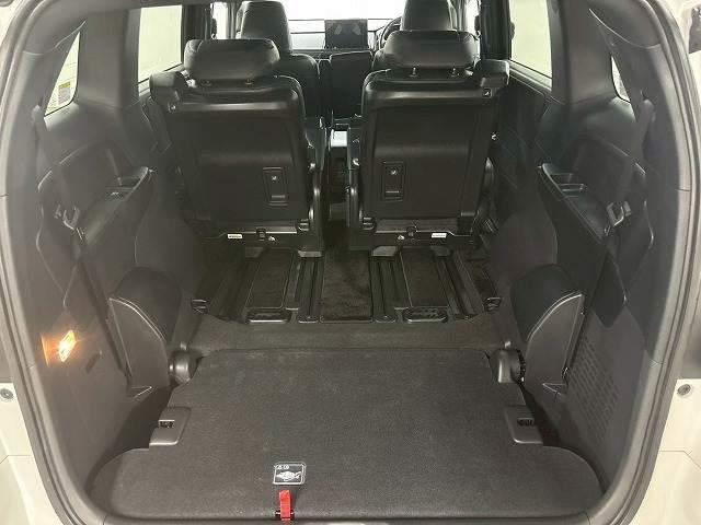 ラゲッジルームは日常・レジャーに活躍する事間違いなし。