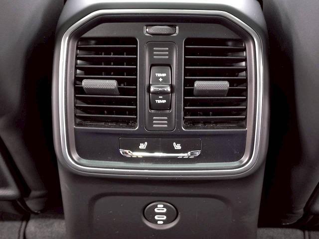 マカン GTS スポーツクロノパッケージ クレヨン/パノラマ/18WAYパワーシート/BOSE/スポーツクロノPKG/電動リアゲート/エアサス/全周囲/禁煙車/レーダークルーズ/シートヒーター/ドライビングモード(42枚目)