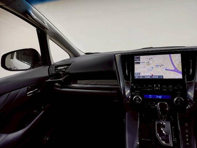 アルファードハイブリッド ＳＲ“Ｃ　パッケージ”　禁煙／全周囲／デジタルミラー／ＪＢＬ／ＥＴＣ／レーダークルーズ／メーカーナビ／電動リアゲート／シートヒーター＆シートクーラー／ステアリングヒーター／両側パワースライド／（52枚目）