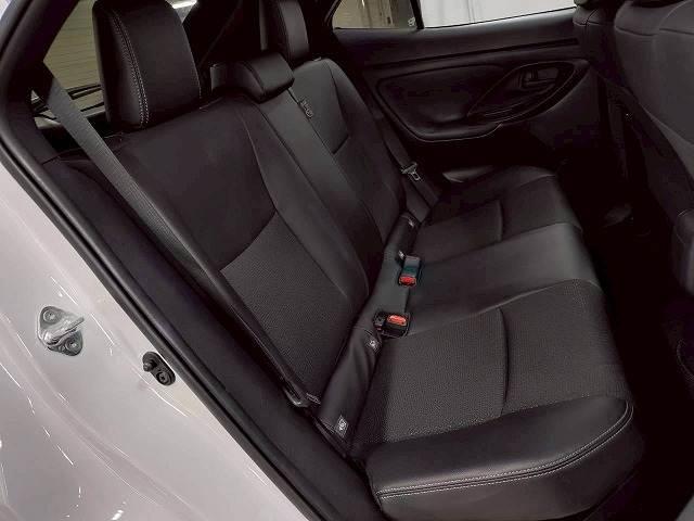 ヤリスクロス ＨＹＢＲＩＤ　Ｚ　ウルバーノ　禁煙車／全周囲／ブラインドスポット／ＥＴＣ／レーダークルーズ／シートヒーター／アップルカープレイ／ステアリングヒーター／ブレーキホールド／パワーシート／オートハイビーム（10枚目）