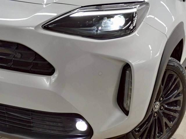ヤリスクロス ＨＹＢＲＩＤ　Ｚ　ウルバーノ　禁煙車／全周囲／ブラインドスポット／ＥＴＣ／レーダークルーズ／シートヒーター／アップルカープレイ／ステアリングヒーター／ブレーキホールド／パワーシート／オートハイビーム（11枚目）