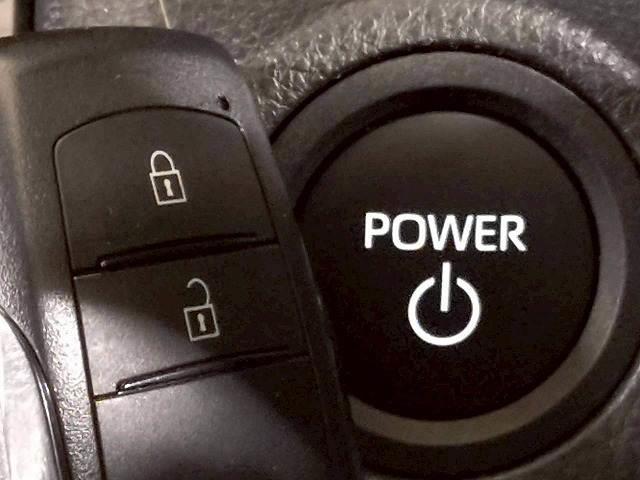 ヤリスクロス ＨＹＢＲＩＤ　Ｚ　ウルバーノ　禁煙車／全周囲／ブラインドスポット／ＥＴＣ／レーダークルーズ／シートヒーター／アップルカープレイ／ステアリングヒーター／ブレーキホールド／パワーシート／オートハイビーム（16枚目）