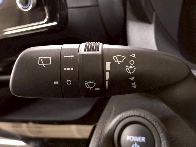 ヤリスクロス ＨＹＢＲＩＤ　Ｚ　ウルバーノ　禁煙車／全周囲／ブラインドスポット／ＥＴＣ／レーダークルーズ／シートヒーター／アップルカープレイ／ステアリングヒーター／ブレーキホールド／パワーシート／オートハイビーム（28枚目）