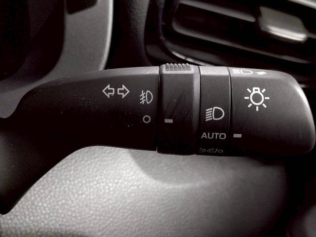 ヤリスクロス ＨＹＢＲＩＤ　Ｚ　ウルバーノ　禁煙車／全周囲／ブラインドスポット／ＥＴＣ／レーダークルーズ／シートヒーター／アップルカープレイ／ステアリングヒーター／ブレーキホールド／パワーシート／オートハイビーム（29枚目）