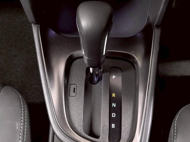 ヤリスクロス ＨＹＢＲＩＤ　Ｚ　ウルバーノ　禁煙車／全周囲／ブラインドスポット／ＥＴＣ／レーダークルーズ／シートヒーター／アップルカープレイ／ステアリングヒーター／ブレーキホールド／パワーシート／オートハイビーム（34枚目）