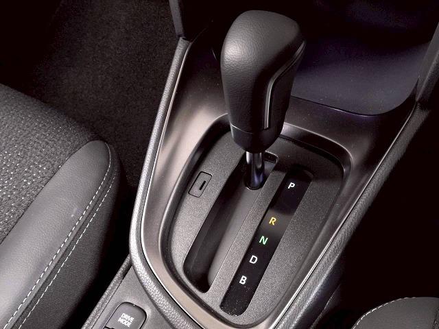 ヤリスクロス ＨＹＢＲＩＤ　Ｚ　ウルバーノ　禁煙車／全周囲／ブラインドスポット／ＥＴＣ／レーダークルーズ／シートヒーター／アップルカープレイ／ステアリングヒーター／ブレーキホールド／パワーシート／オートハイビーム（38枚目）