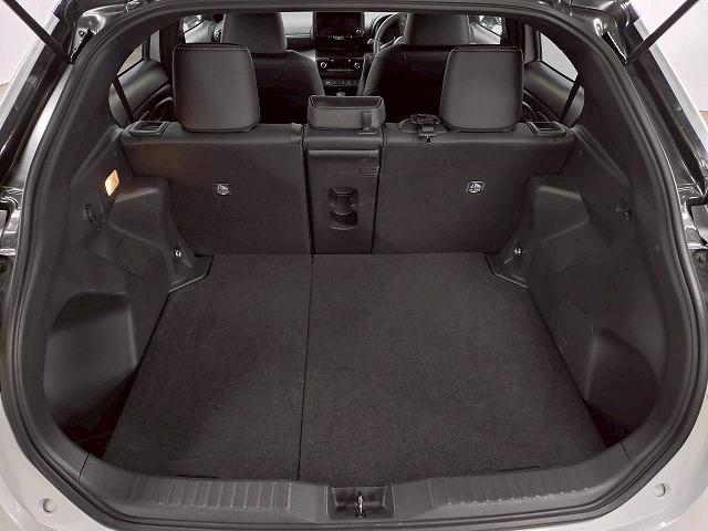 ヤリスクロス ＨＹＢＲＩＤ　Ｚ　ウルバーノ　禁煙車／全周囲／ブラインドスポット／ＥＴＣ／レーダークルーズ／シートヒーター／アップルカープレイ／ステアリングヒーター／ブレーキホールド／パワーシート／オートハイビーム（55枚目）