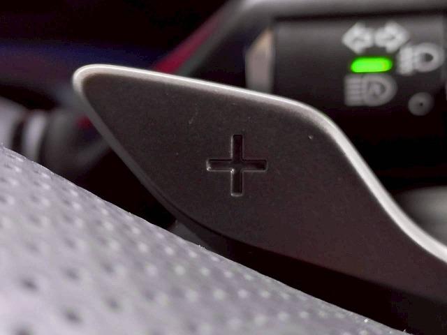 ＥＳ ＥＳ３００ｈ　“Ｆ　ＳＰＯＲＴ”　禁煙／サンルーフ／レーダークルーズ／ＡＣ１００Ｖ／電動リアゲート／ブラインドスポット／ＥＴＣ／シートヒーター＆シートクーラー／ステアリイングスイッチ／ＣＤ・ＤＶＤ再生／パドルシフト（27枚目）