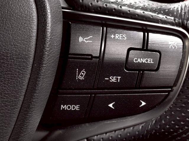 ＥＳ ＥＳ３００ｈ　“Ｆ　ＳＰＯＲＴ”　禁煙／サンルーフ／レーダークルーズ／ＡＣ１００Ｖ／電動リアゲート／ブラインドスポット／ＥＴＣ／シートヒーター＆シートクーラー／ステアリイングスイッチ／ＣＤ・ＤＶＤ再生／パドルシフト（39枚目）