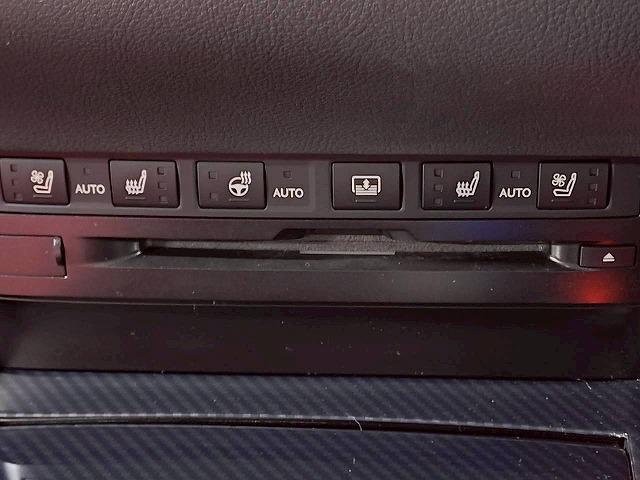 ＥＳ ＥＳ３００ｈ　“Ｆ　ＳＰＯＲＴ”　禁煙／サンルーフ／レーダークルーズ／ＡＣ１００Ｖ／電動リアゲート／ブラインドスポット／ＥＴＣ／シートヒーター＆シートクーラー／ステアリイングスイッチ／ＣＤ・ＤＶＤ再生／パドルシフト（47枚目）