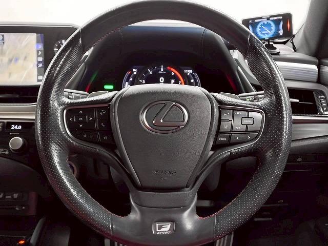 ＥＳ ＥＳ３００ｈ　“Ｆ　ＳＰＯＲＴ”　禁煙／サンルーフ／レーダークルーズ／ＡＣ１００Ｖ／電動リアゲート／ブラインドスポット／ＥＴＣ／シートヒーター＆シートクーラー／ステアリイングスイッチ／ＣＤ・ＤＶＤ再生／パドルシフト（54枚目）