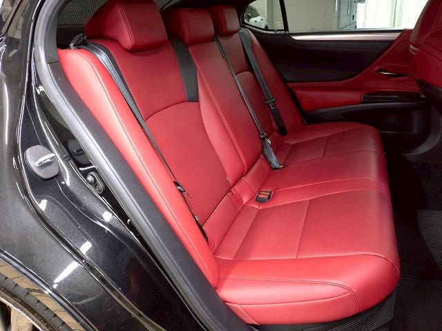 ＥＳ ＥＳ３００ｈ　“Ｆ　ＳＰＯＲＴ”　禁煙／サンルーフ／レーダークルーズ／ＡＣ１００Ｖ／電動リアゲート／ブラインドスポット／ＥＴＣ／シートヒーター＆シートクーラー／ステアリイングスイッチ／ＣＤ・ＤＶＤ再生／パドルシフト（56枚目）