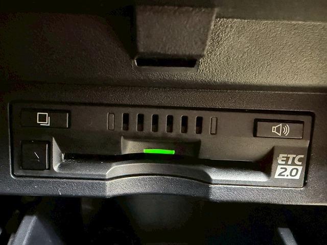 ヴェルファイア Ｚ“Ａ　エディション”　禁煙／両側パワースライド／モデリスタ／レーダークルーズ／オットマン／バックカメラ／メーカーナビ／ＥＴＣ／サンルーフ／Ｗエアコン／ＡＣ１００Ｖ／ブレーキホールド／オートハイビーム（31枚目）