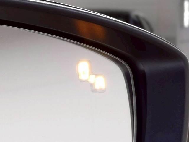 ＣＸ－８ ＸＤプロアクティブ　禁煙車／全周囲／レーダークルーズ／ＥＴＣ／シートヒーター／Ｗエアコン／ヘッドアップディスプレイ／ステアリングヒーター／レーンキープアシスト／衝突軽減／パドルシフト／シートメモリー（7枚目）