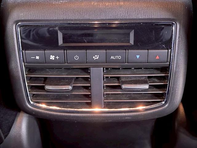 ＣＸ－８ ＸＤプロアクティブ　禁煙車／全周囲／レーダークルーズ／ＥＴＣ／シートヒーター／Ｗエアコン／ヘッドアップディスプレイ／ステアリングヒーター／レーンキープアシスト／衝突軽減／パドルシフト／シートメモリー（28枚目）