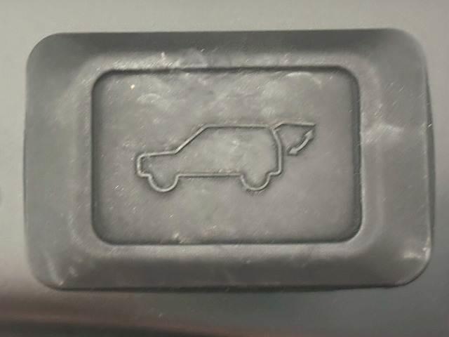 ＲＡＶ４ ＨＹＢＲＩＤ　Ｇ　禁煙／１０．５インチ／電動リアゲート／全周囲／レーダークルーズ／ブラインドスポット／パワーシート／アップルカープレイ／シートヒーター＆シートクーラー／オートハイビーム／ステアリングヒーター（5枚目）