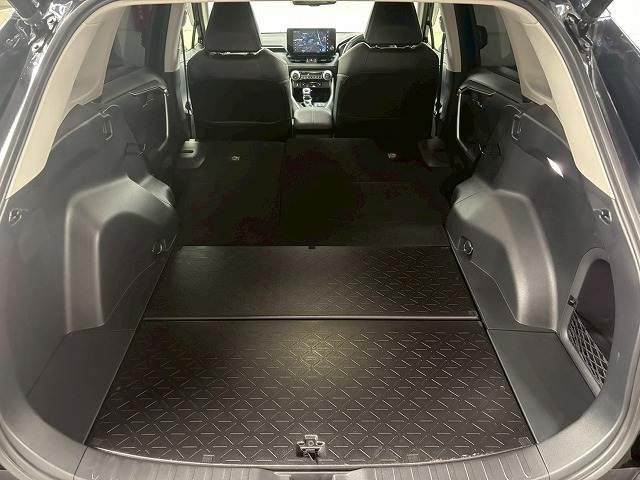ＲＡＶ４ ＨＹＢＲＩＤ　Ｇ　禁煙／１０．５インチ／電動リアゲート／全周囲／レーダークルーズ／ブラインドスポット／パワーシート／アップルカープレイ／シートヒーター＆シートクーラー／オートハイビーム／ステアリングヒーター（20枚目）