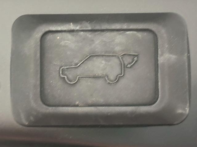 ＲＡＶ４ ＨＹＢＲＩＤ　Ｇ　禁煙／１０．５インチ／電動リアゲート／全周囲／レーダークルーズ／ブラインドスポット／パワーシート／アップルカープレイ／シートヒーター＆シートクーラー／オートハイビーム／ステアリングヒーター（41枚目）