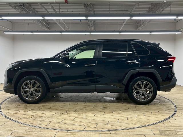 ＲＡＶ４ ＨＹＢＲＩＤ　Ｇ　禁煙／１０．５インチ／電動リアゲート／全周囲／レーダークルーズ／ブラインドスポット／パワーシート／アップルカープレイ／シートヒーター＆シートクーラー／オートハイビーム／ステアリングヒーター（70枚目）
