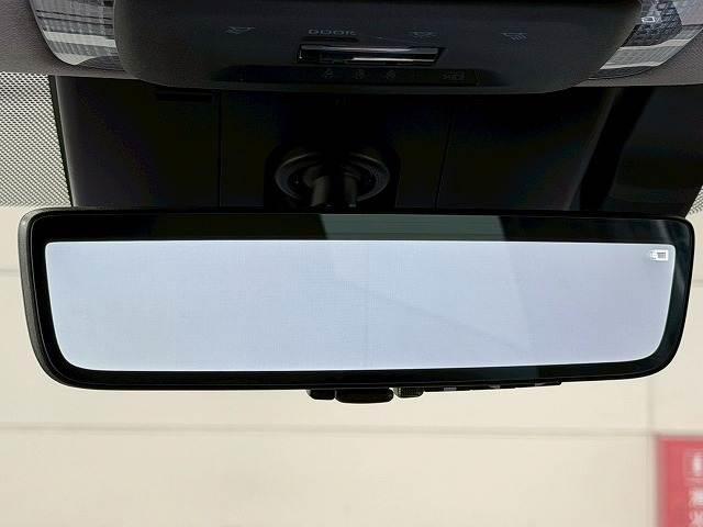 プリウス Ｚ　禁煙／全周囲／モデリスタ／デジタルミラー／ワイヤレス充電／電動リアゲート／レーダークルーズ／シートヒーター＆シートクーラー／ＡＣ１００Ｖ／トヨタチームメイト／アップルカープレイ（6枚目）