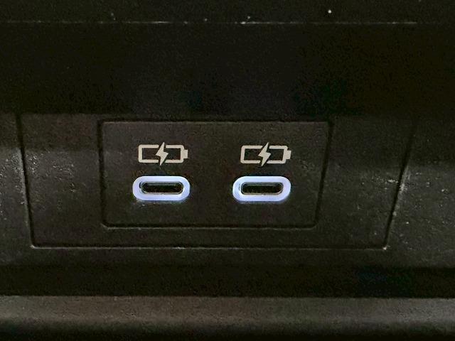 プリウス Ｚ　禁煙／全周囲／モデリスタ／デジタルミラー／ワイヤレス充電／電動リアゲート／レーダークルーズ／シートヒーター＆シートクーラー／ＡＣ１００Ｖ／トヨタチームメイト／アップルカープレイ（43枚目）