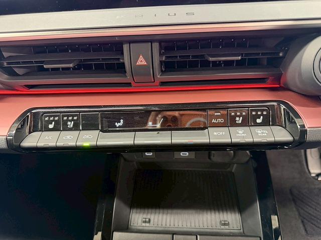 プリウス Ｚ　禁煙／全周囲／モデリスタ／デジタルミラー／ワイヤレス充電／電動リアゲート／レーダークルーズ／シートヒーター＆シートクーラー／ＡＣ１００Ｖ／トヨタチームメイト／アップルカープレイ（45枚目）